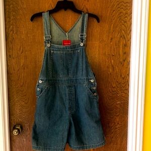 Overall shorts. Denim.